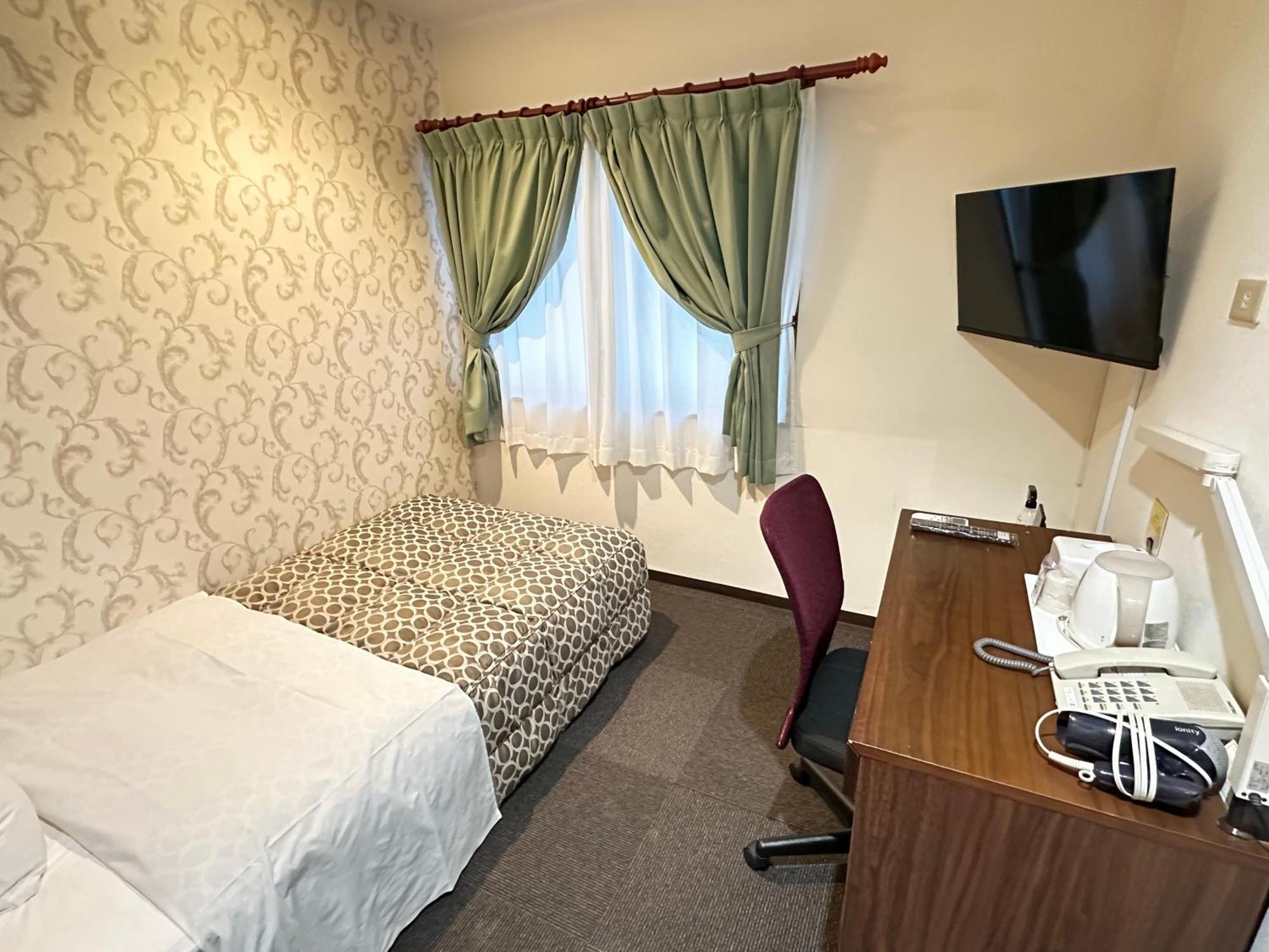 Futsukaichi Green Hotel Chikushino Екстериор снимка